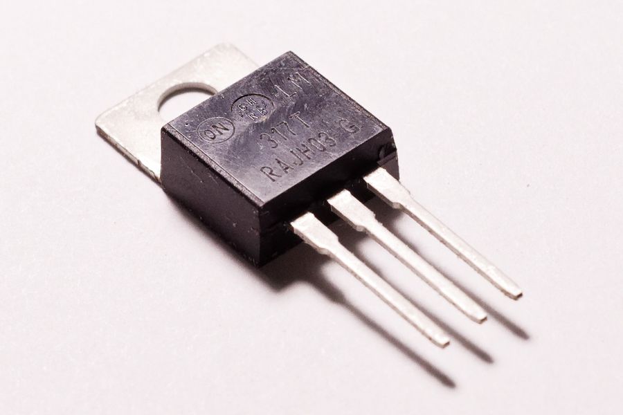 LM317 adjustable voltage regulator