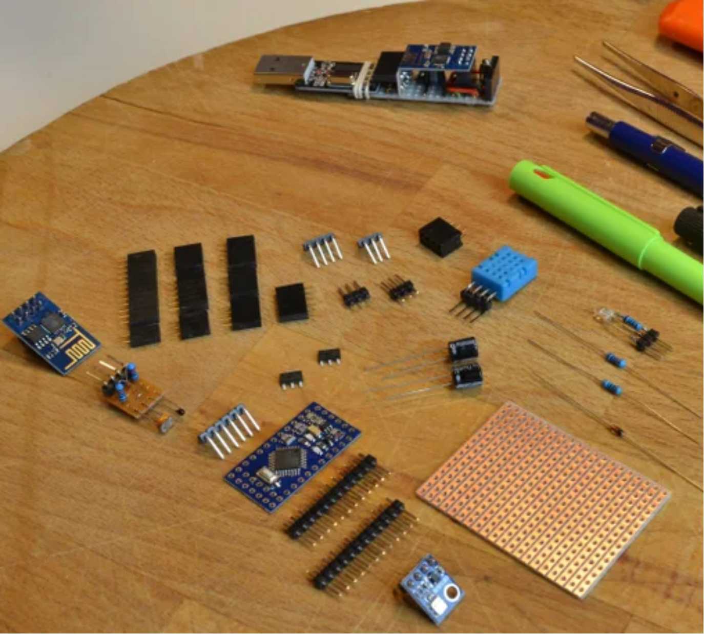 ESP8266 Weather Station with Arduino - source illustration from page 929